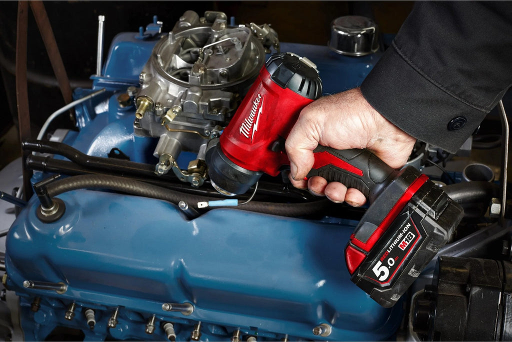 Milwaukee M18BHG-502C 18V Compact Heat Gun Kit (2 x 5.0Ah Batt, Charger, Case)