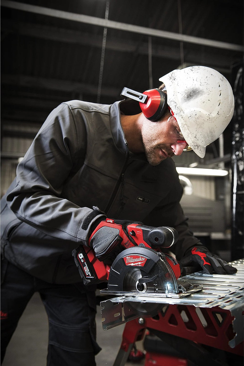 Milwaukee M18FMCS-0 18v 150mm M18 Fuel Metal Saw Bare Unit