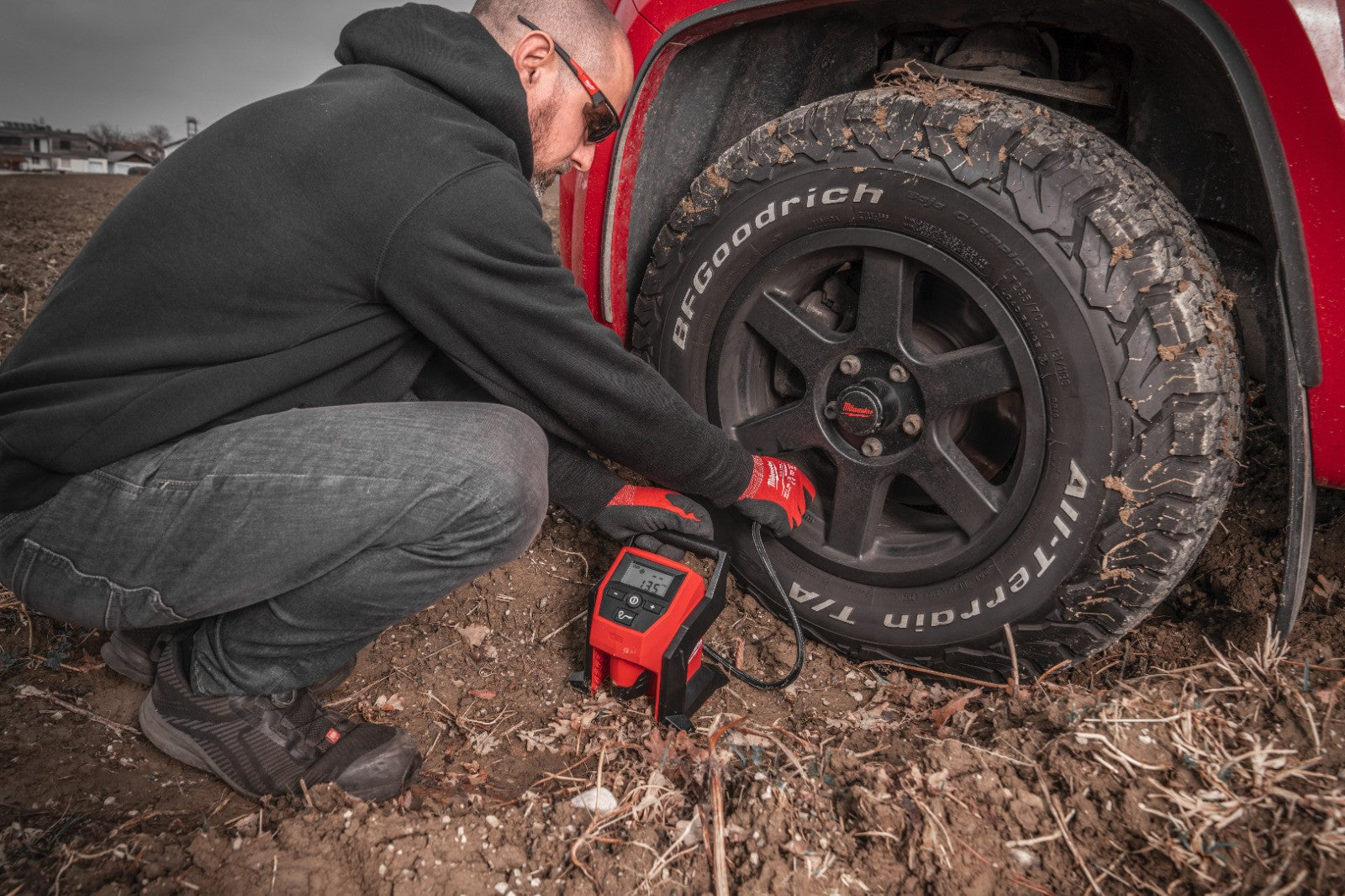 Milwaukee M12BI-0 12V Compact Inflator (Body Only)