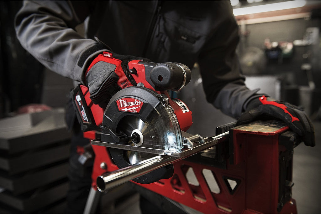 Milwaukee M18FMCS-0 18v 150mm M18 Fuel Metal Saw Bare Unit