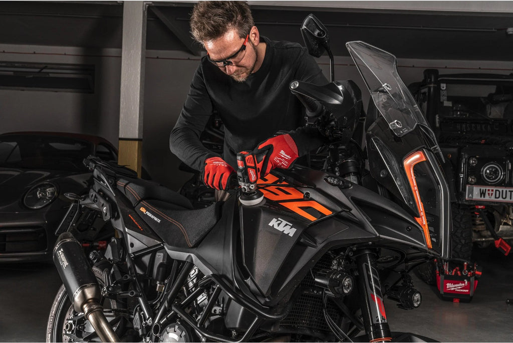 Milwaukee M12BPS-0 12V Sub Compact Polisher Sander (Body Only) & M12B6 6.0Ah Bat