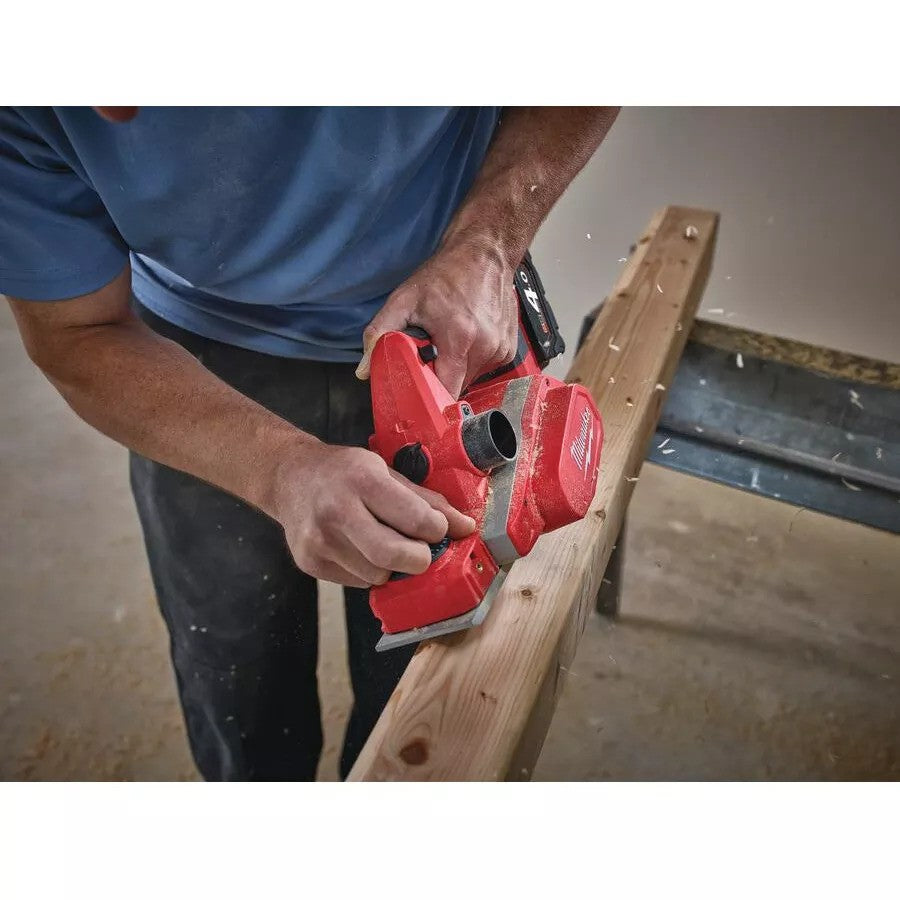 Milwaukee M18BP-402C 18V 82mm Planer 2x 4.0Ah Batteries, Charger and Case