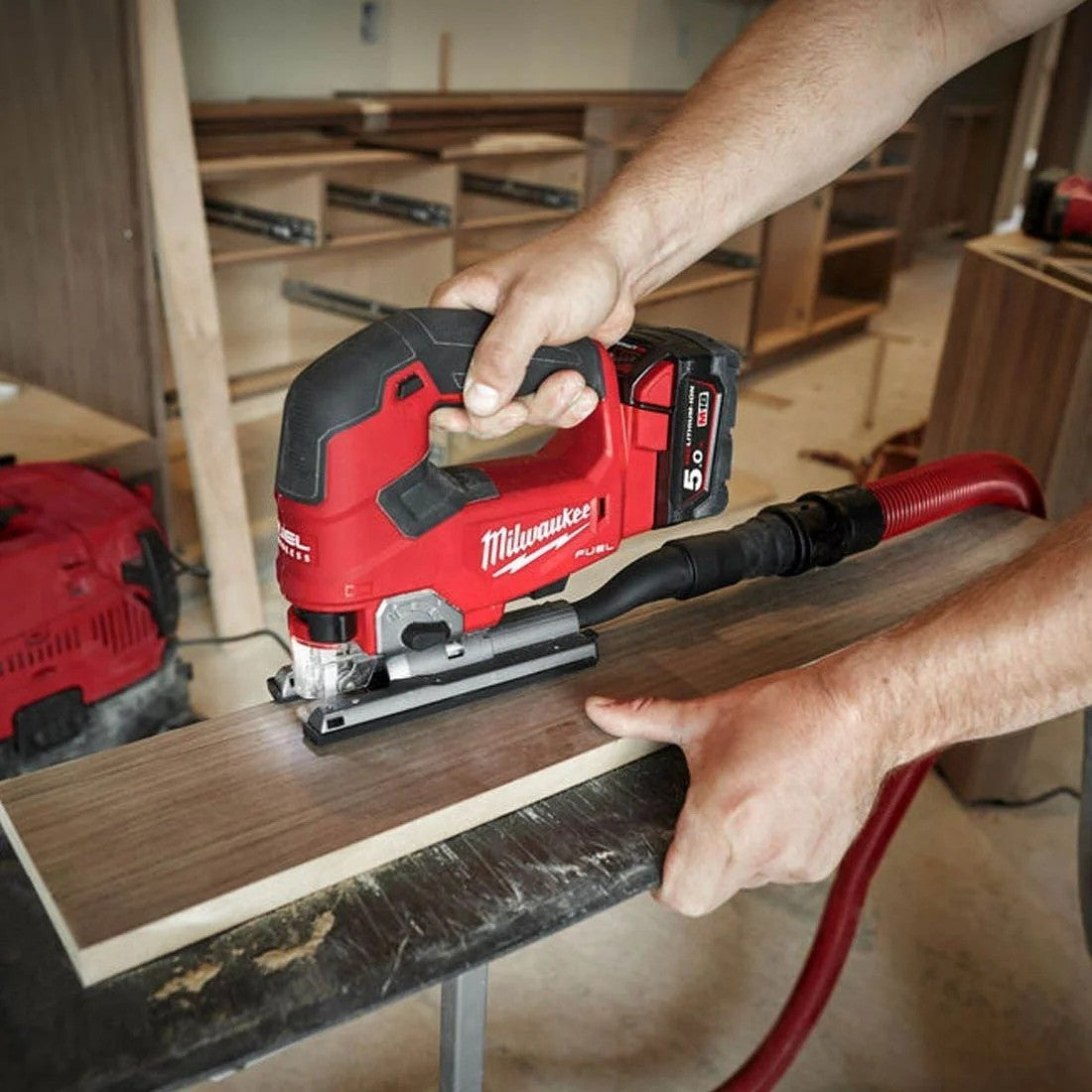 Milwaukee M12FJS-0 12v Fuel Bodygrip Jigsaw Naked & 6.0ah Battery
