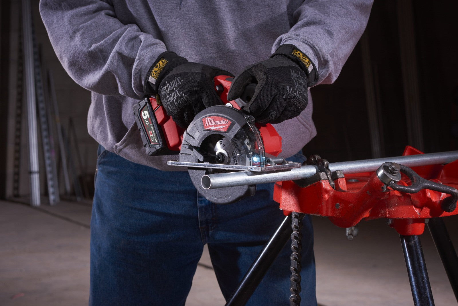 Milwaukee M18FMCS-0 18v 150mm M18 Fuel Metal Saw Bare Unit