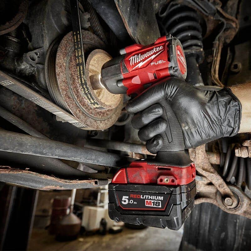 Milwaukee M18FMTIW2F12-0 18V GEN2 Mid-Torque 1/2'' Impact Wrench, Case, Sleeve