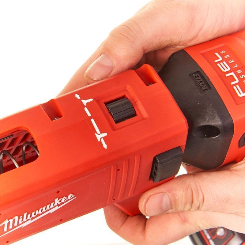 Milwaukee M18FSGC-0 18V Fuel Drywall Screwgun & Collated Attachment (Body Only)