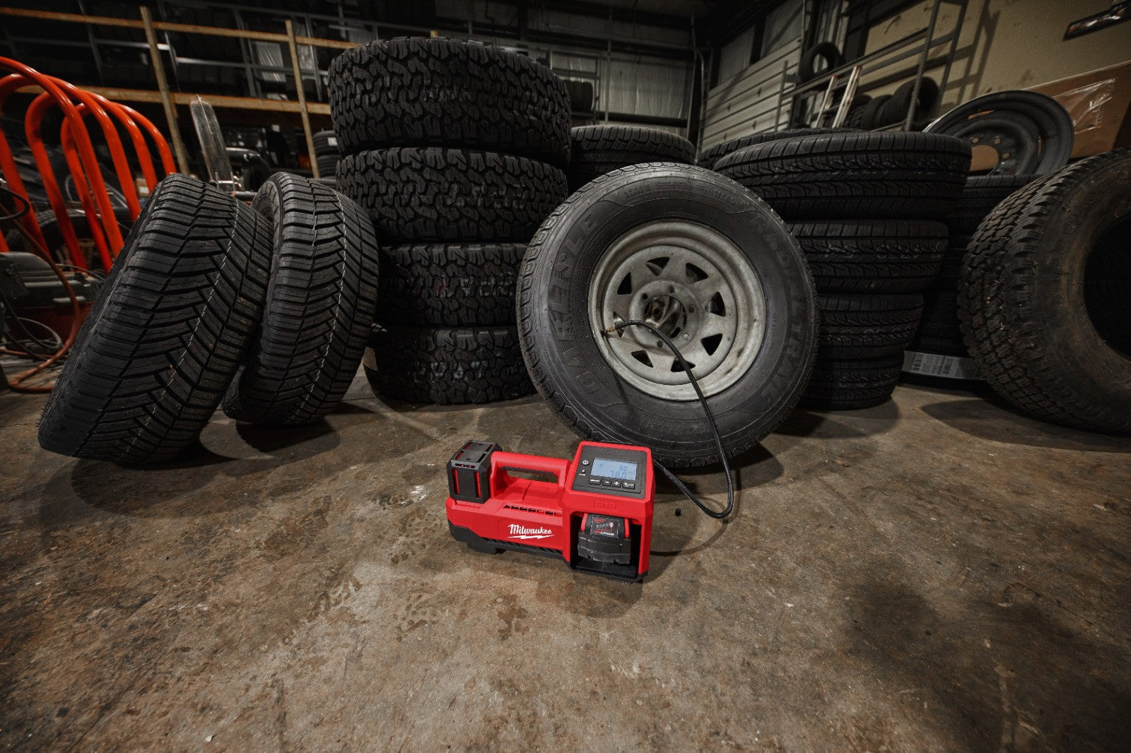 Milwaukee M18BI-0 18v Inflator Naked