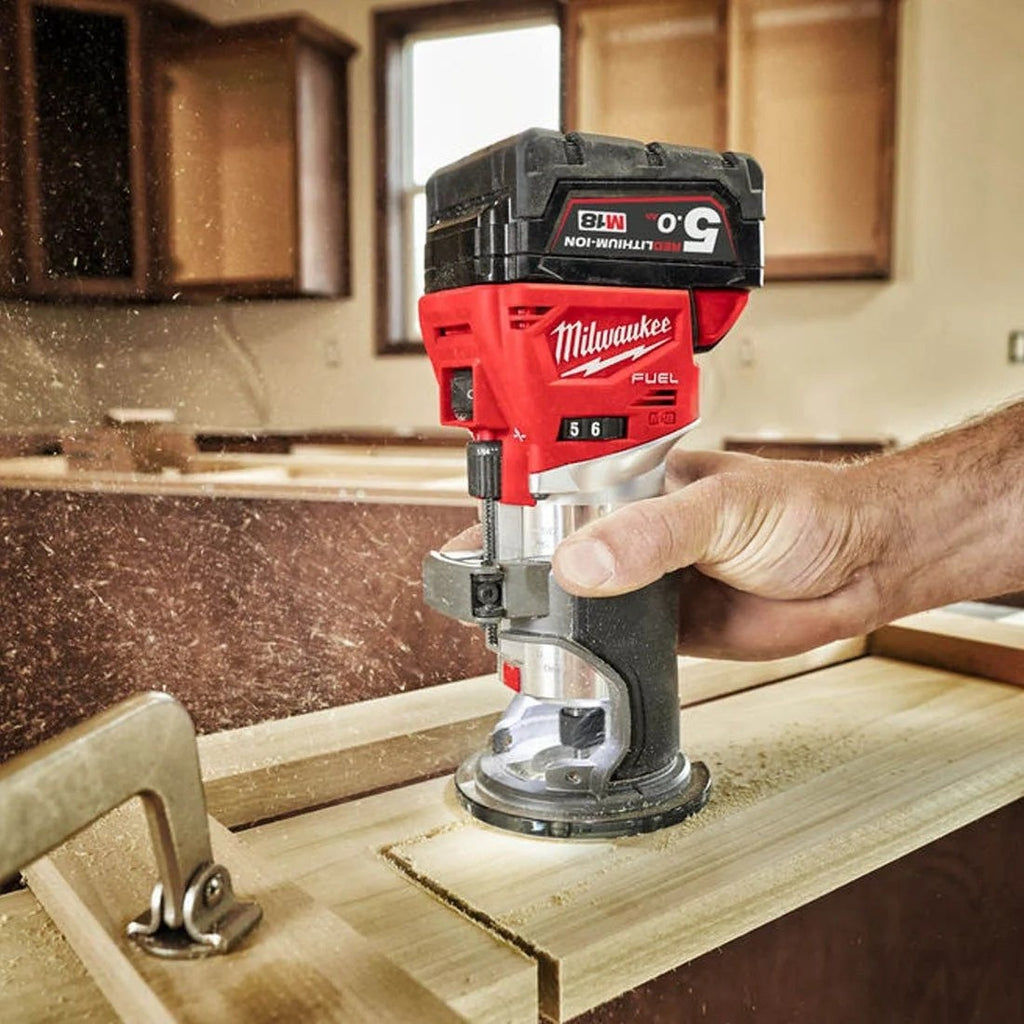 Milwaukee M18FTR-0X 18V Fuel Cordless Trim Router with Accessories (Body Only)