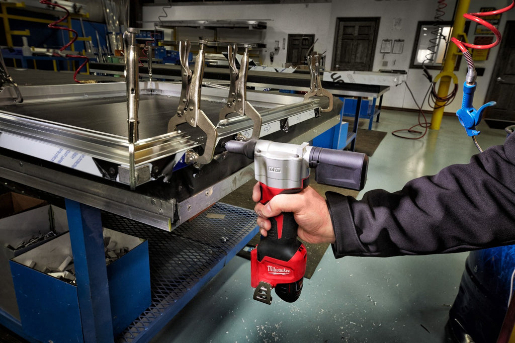Milwaukee M12BPRT-0 12v Pop Rivet Tool Naked