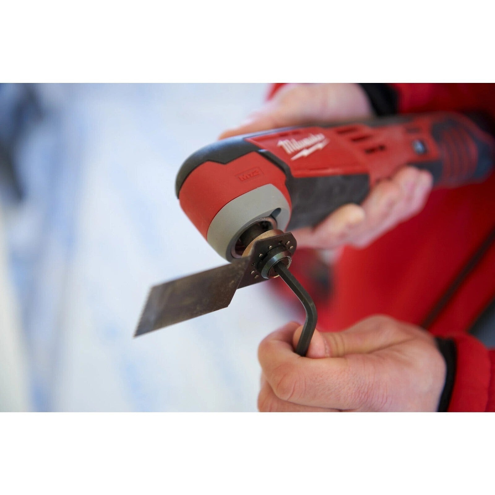 Milwaukee C12MT 12V Compact Multi-Tool (Body Only)