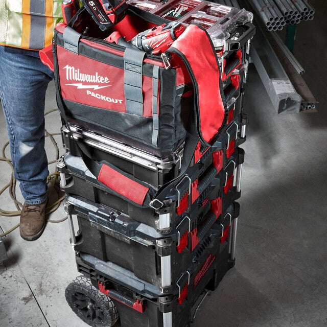 Milwaukee 4932471067 PACKOUT 20" Duffle Bag