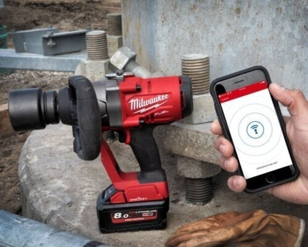 Milwaukee M18ONEFHIWF1-0 18V One Key Fuel 1" Impact Wrench (Body Only) & Case