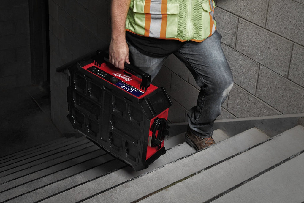 Milwaukee M18PRCDAB+ PACKOUT Radio/Charger DAB+