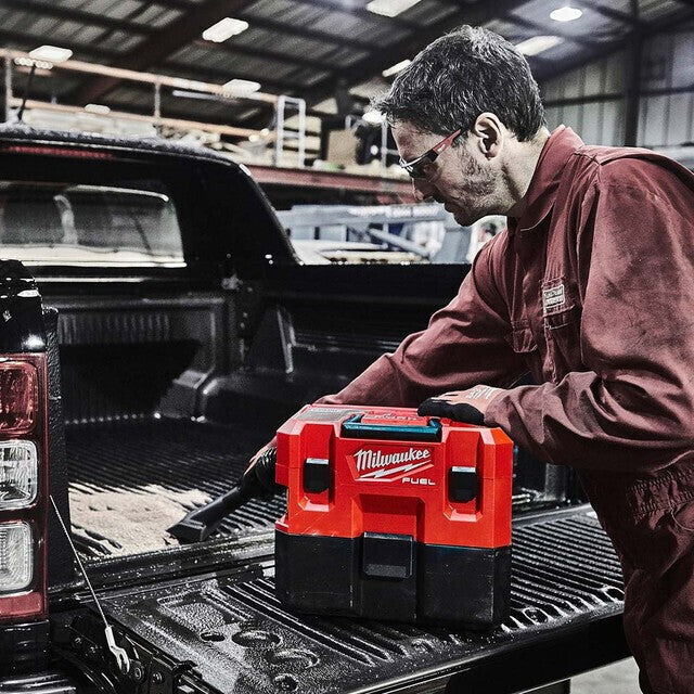 Milwaukee M12FVCL-0 1.6 Gallon Wet & Dry Vacuum