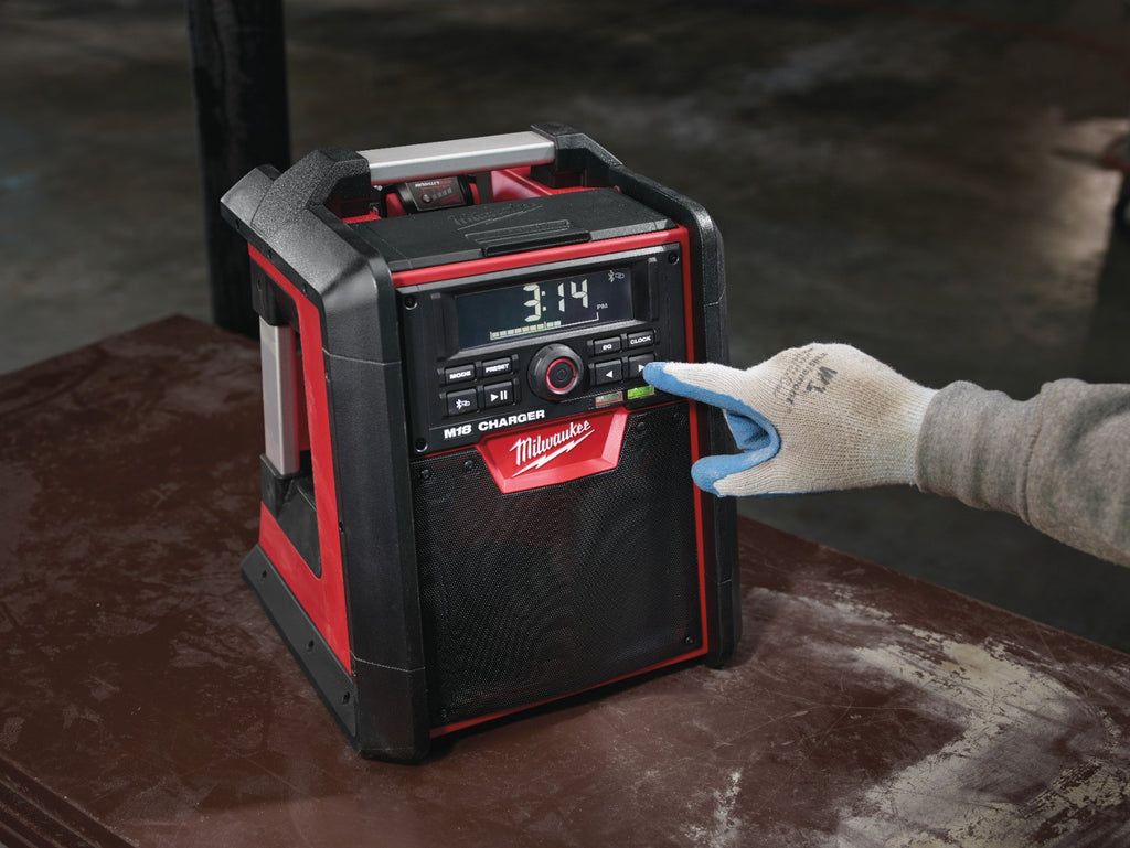 Milwaukee M18RC-0 18V/240V Jobsite Charger/Radio (Body Only)