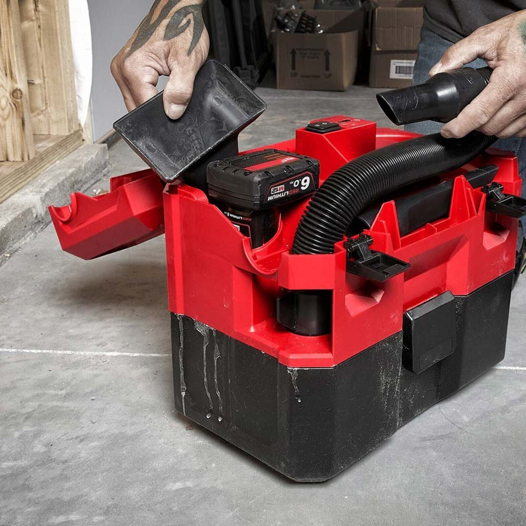 Milwaukee M18FPOVCL 18V Fuel Packout 7L Wet & Dry Vac Body Only