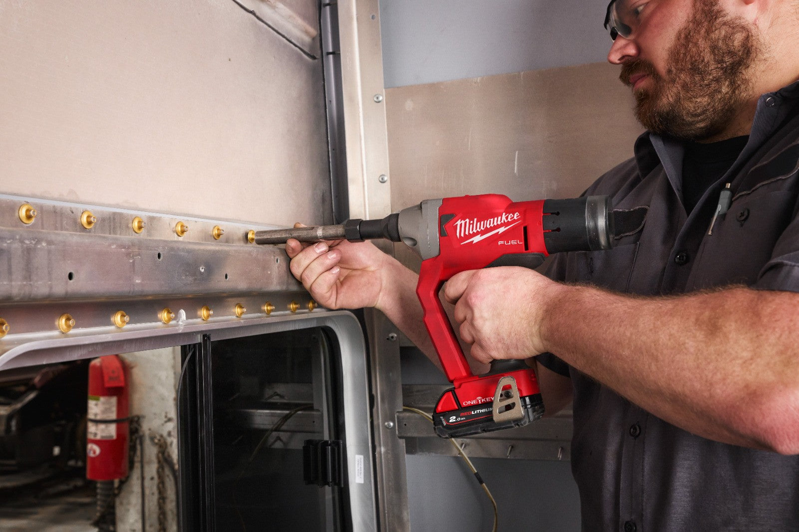 Milwaukee M18ONEFLT-0 18v Fuel Lock Bolt Tool Naked With One Key