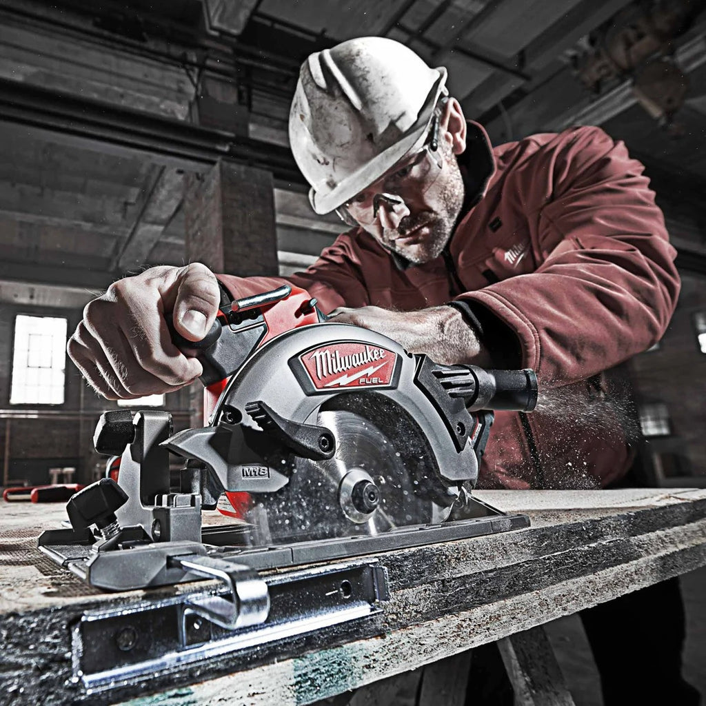 Milwaukee M18CCS55-0 18V Fuel 165mm Circular Saw (Body Only) & M18B5 5.0Ah Batt