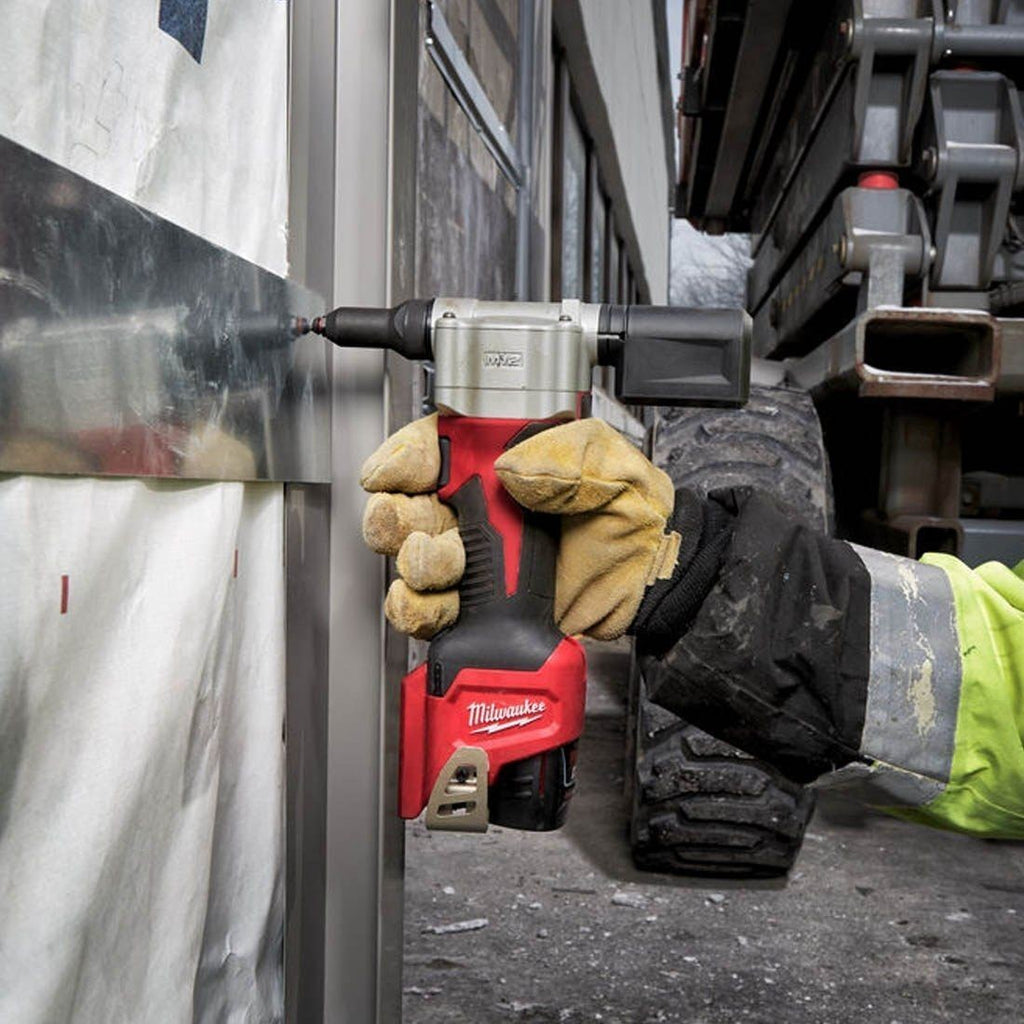 Milwaukee M12 BPRT-201X Pop Rivet Tool Kit