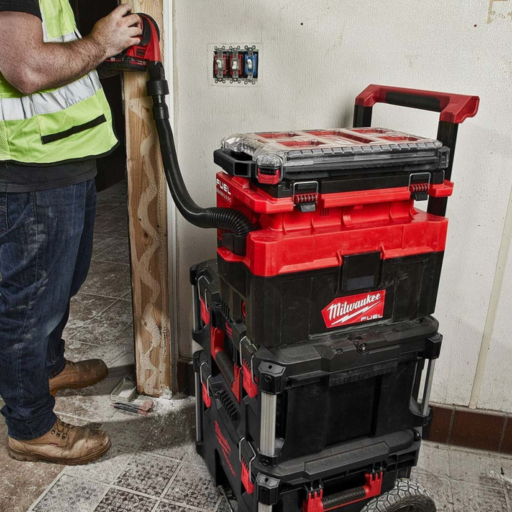 Milwaukee M18FPOVCL 18V Fuel Packout 7L Wet & Dry Vac Body Only