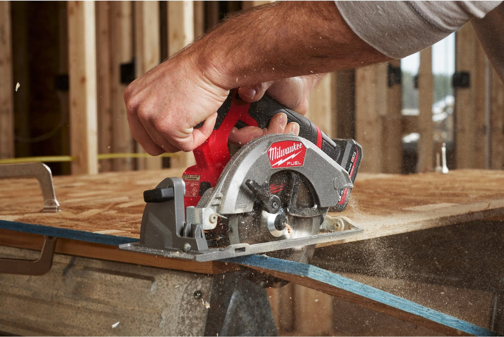 Milwaukee M12FCS442-0 12v Fuel Sub Compact Circular Saw Naked