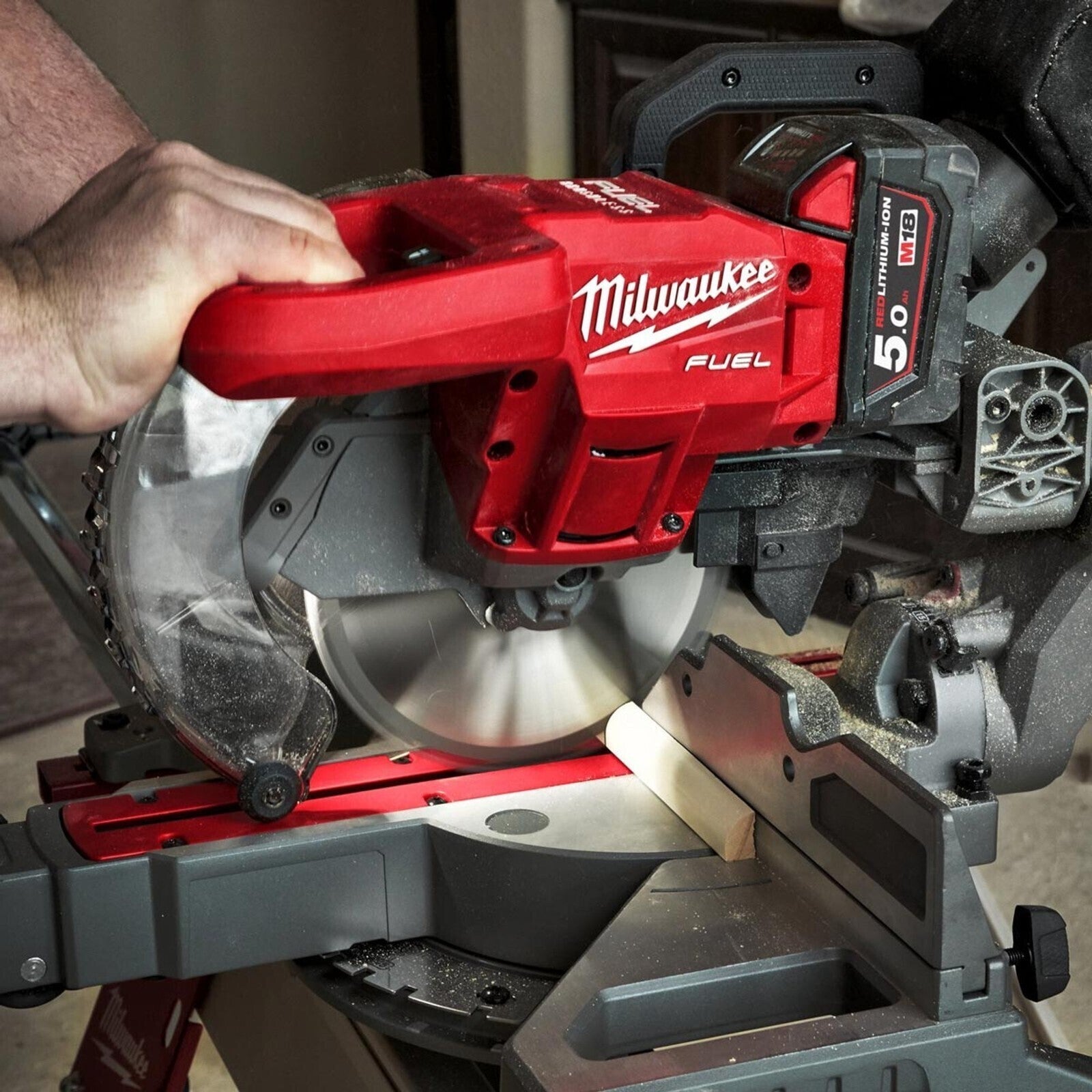 Milwaukee M18FMS190-0 18V Fuel 190mm Mitre Saw (Body Only)