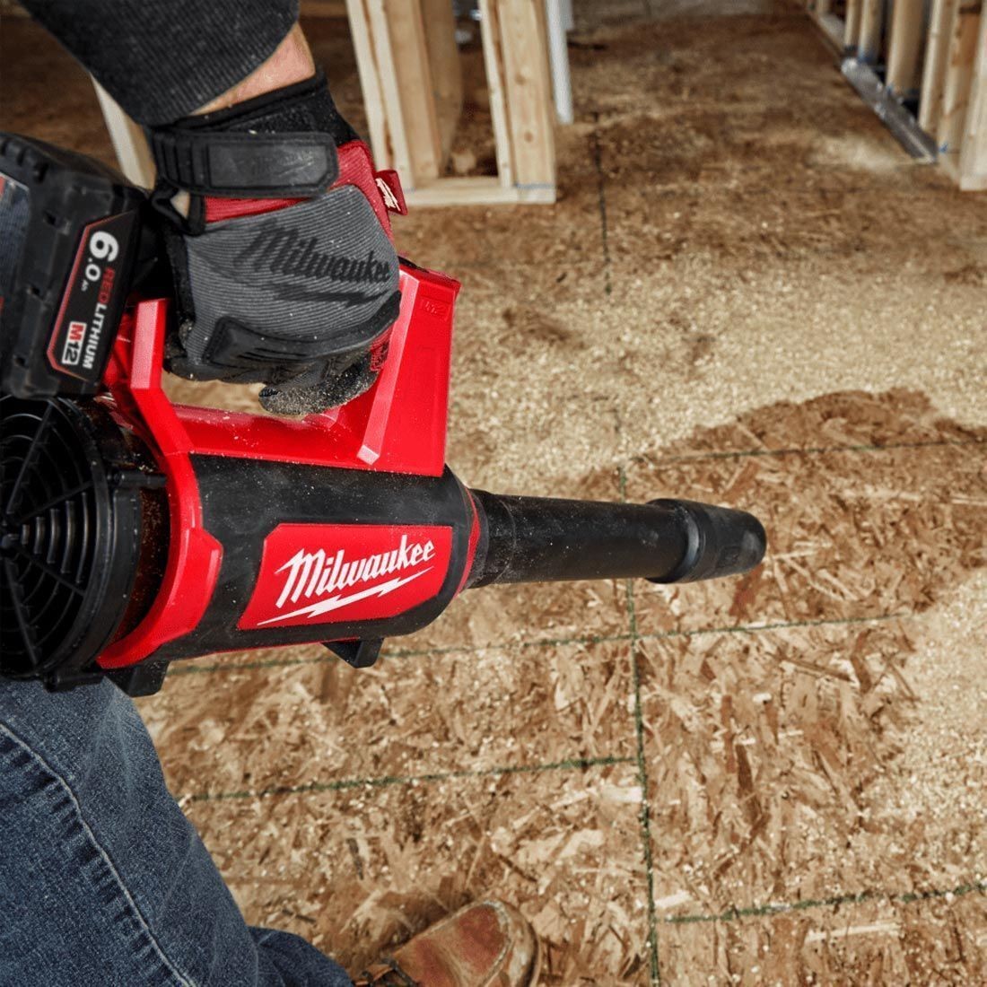 Milwaukee M12FHS 12V Fuel Hatchet Pruning Saw & M12BBL-0 12v Cordless Blower Kit