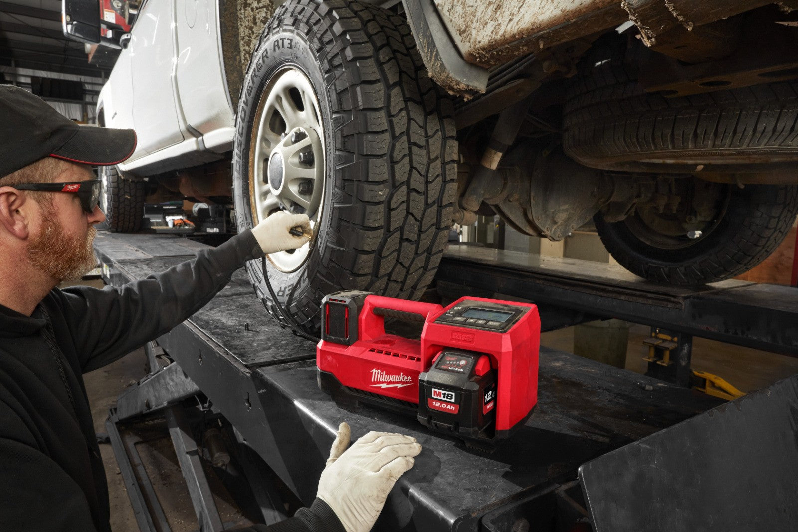 Milwaukee M18BI-0 18v Inflator Naked